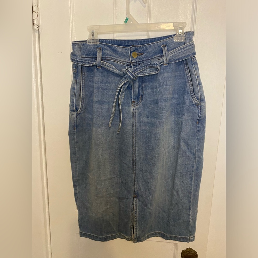 RW & Co. Denim pencil skirt